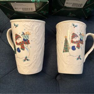 Set Of 2 Mikasa English Countryside Winter Scene Cappuccino Mugs in original box